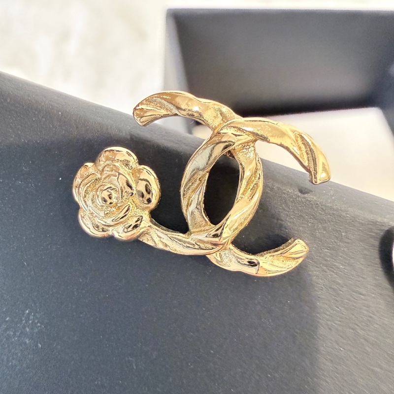 Chanel✨2022氣質山茶花CC耳環 針式耳環 耳針-11