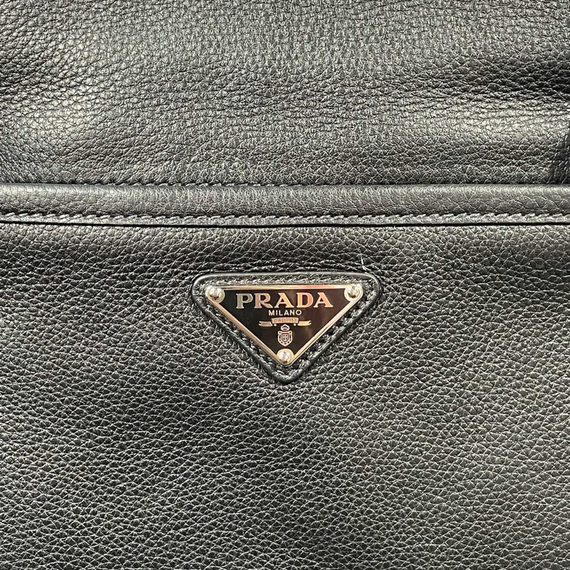 prada普拉達 黑銀牛皮全皮郵差斜挎包 無附件-4