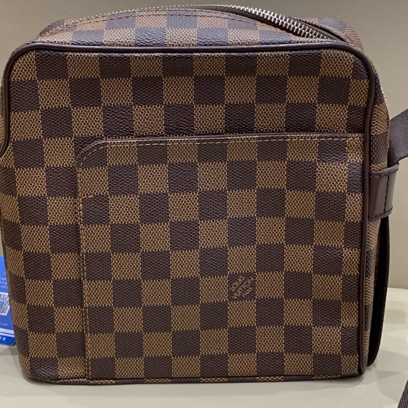 LV路易威登 棕棋盤格Olav小號豆腐包 尺寸20*20*10cm-0