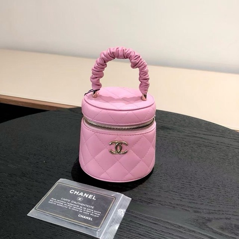 Chanel香奈兒粉色肥腸水桶包22S小號，