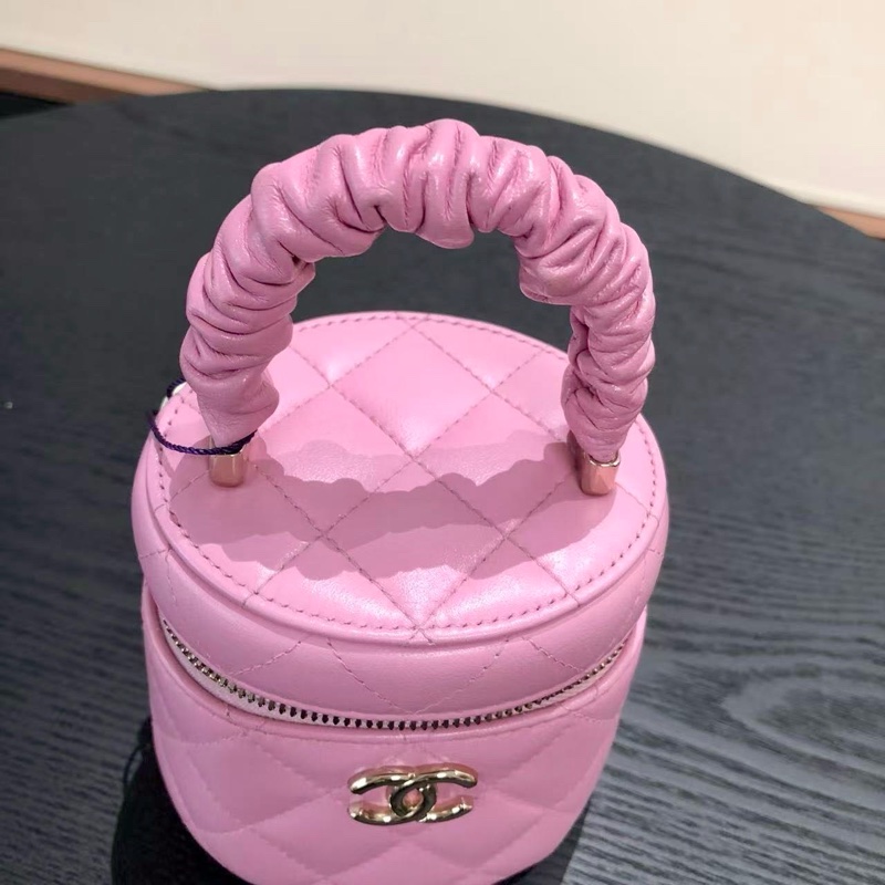 Chanel香奈兒粉色肥腸水桶包22S小號，-6