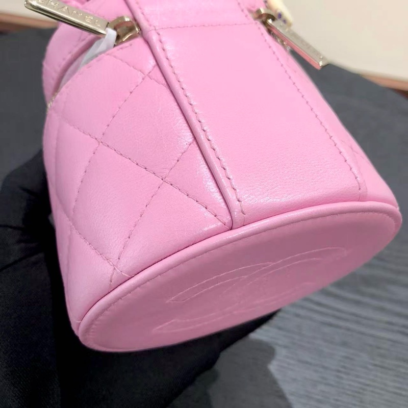 Chanel香奈兒粉色肥腸水桶包22S小號，-14