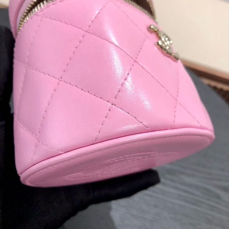Chanel香奈兒粉色肥腸水桶包22S小號，-16