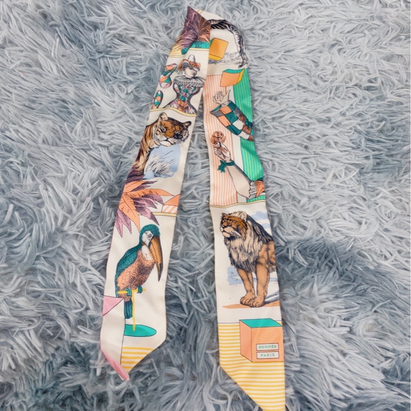 🎨 Hermès Twilly 絲巾｜圖騰藝術款 愛馬仕-4