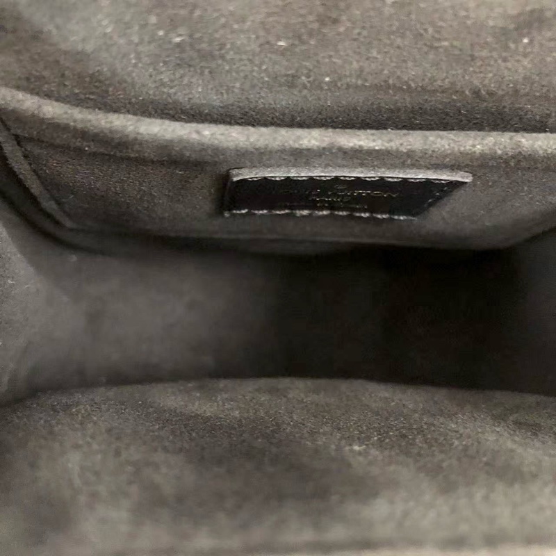 LV路易威登 Camera Box 老花秀款盒子包-11