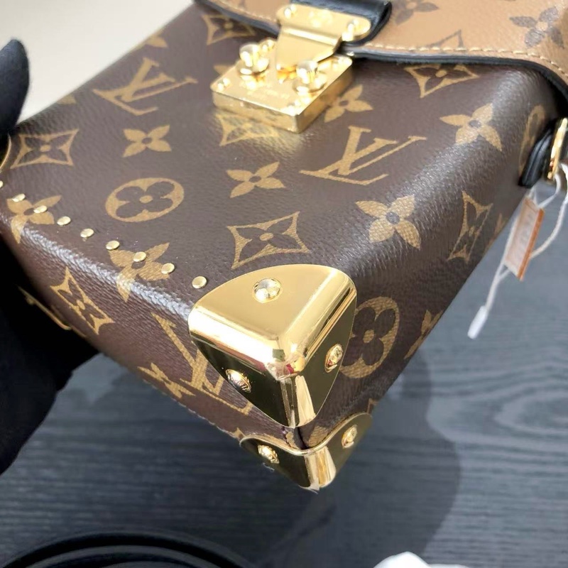 LV路易威登 Camera Box 老花秀款盒子包-18