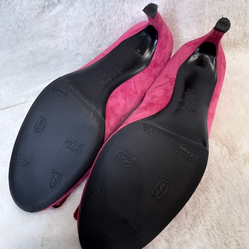 Roger Vivier✨RV女鞋方釦麂皮絨氣質酒杯跟高跟鞋 #38.5-9