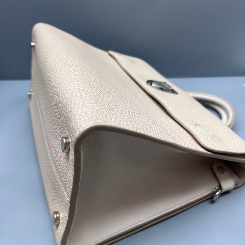 Dior 97新 荔枝紋Diorever盾牌包 尺寸30*21-4