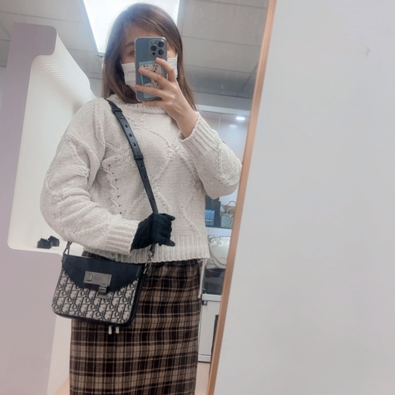 Dior lock 藍色老花郵差包-13