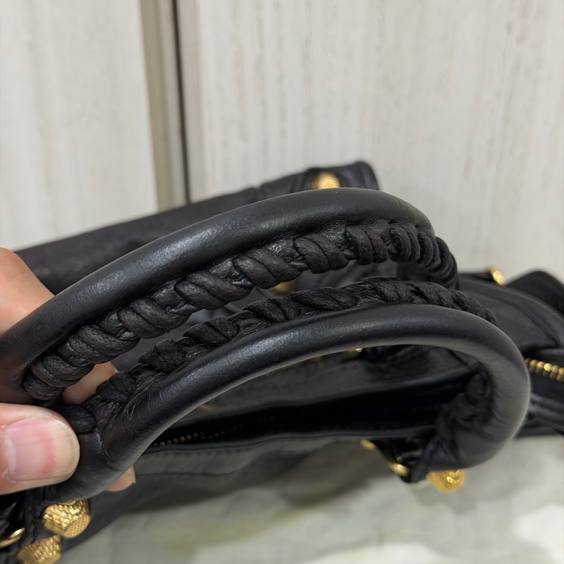 Balenciaga Mini City 黑金扣機車包-12