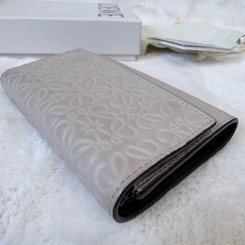 Loewe✨壓紋Logo短夾鈔票夾卡夾錢包零錢包-2