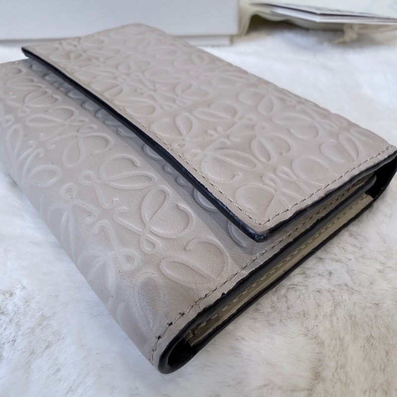 Loewe✨壓紋Logo短夾鈔票夾卡夾錢包零錢包-4