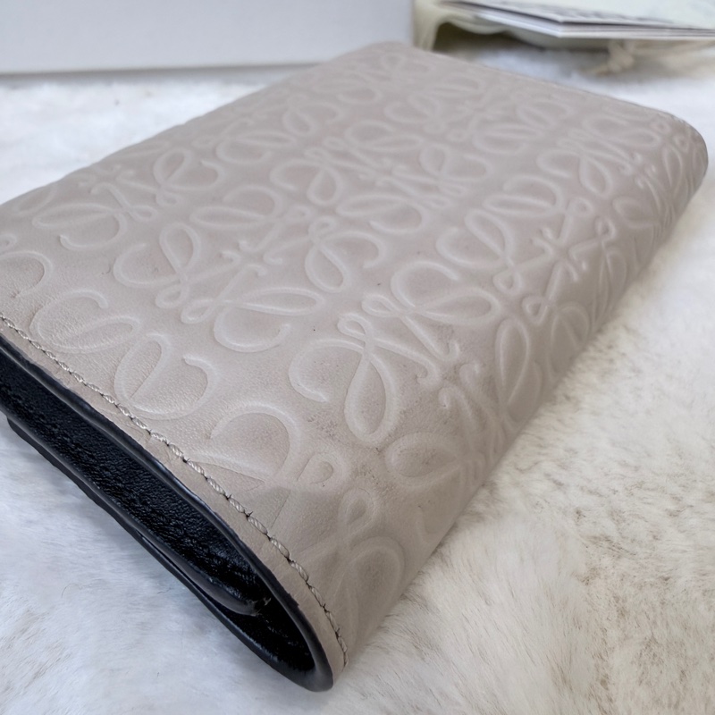 Loewe✨壓紋Logo短夾鈔票夾卡夾錢包零錢包-9