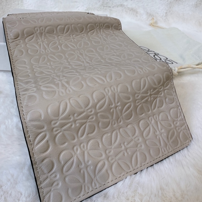 Loewe✨壓紋Logo短夾鈔票夾卡夾錢包零錢包-14