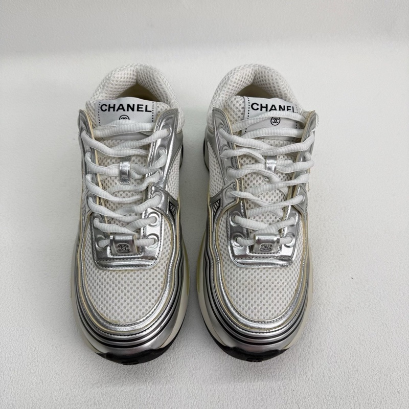 CHANEL香奈兒 銀角大王  皮革 徽標 白銀色 35.5碼-1