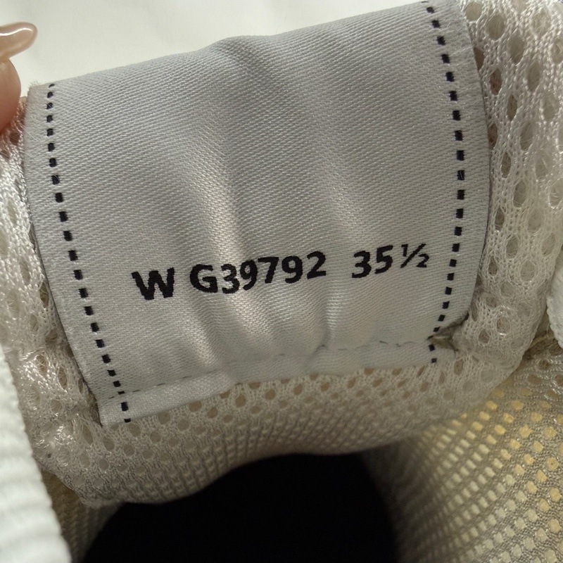 CHANEL香奈兒 銀角大王  皮革 徽標 白銀色 35.5碼-4