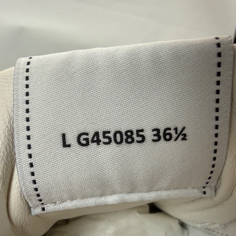 閒置未使用CHANEL香奈兒 女款 麂皮 湖水綠 36.5碼-4