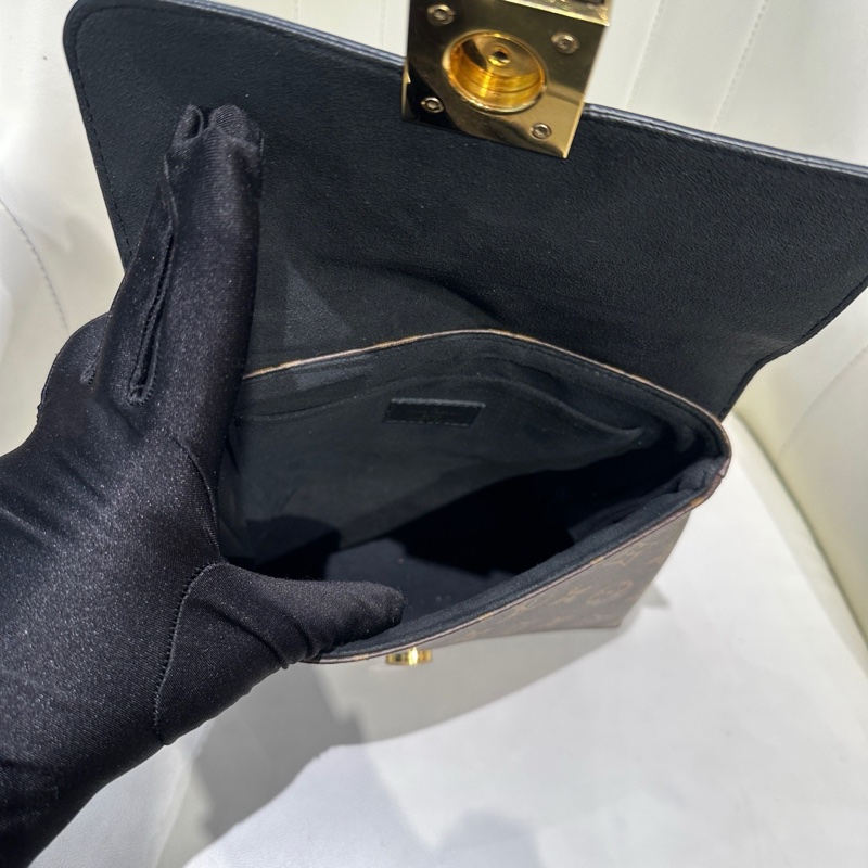 98新lv/路易威登 Locky BB 老花拼黑鎖頭包 手提包帶肩帶 單肩包 斜挎包 底長：20-5