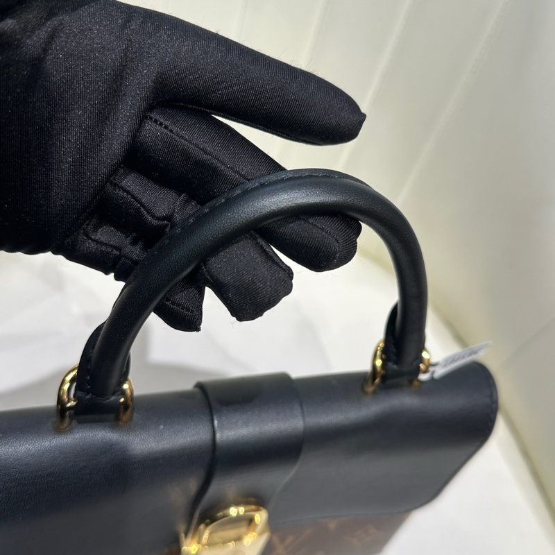 98新lv/路易威登 Locky BB 老花拼黑鎖頭包 手提包帶肩帶 單肩包 斜挎包 底長：20-8