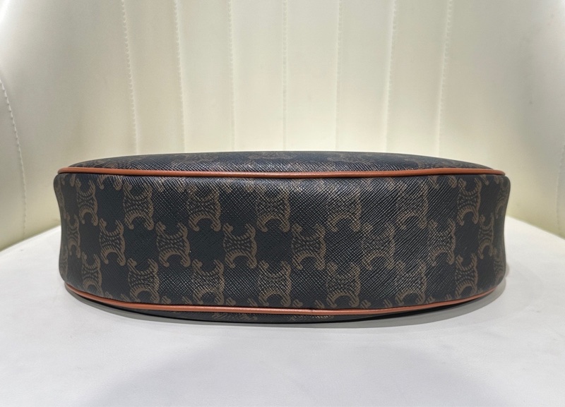 98新 Celine/賽琳 AVA凱旋門老花腋下包 黃褐色月亮豌豆包 21年編碼 尺寸：23*7*-6