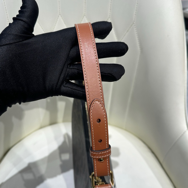 98新 Celine/賽琳 AVA凱旋門老花腋下包 黃褐色月亮豌豆包 21年編碼 尺寸：23*7*-7