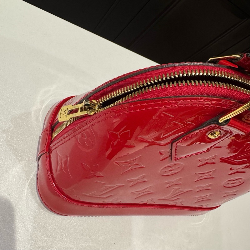 全新LV路易威登Alma BB 貝殼包 漆皮壓紋 18年編碼 底長24cm-2