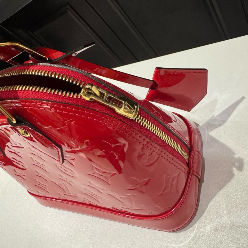 全新LV路易威登Alma BB 貝殼包 漆皮壓紋 18年編碼 底長24cm-3