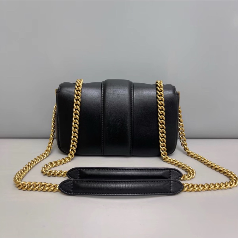 百搭老錢風💎 Fendi芬迪Baguette迷你黑金全皮法棍包單肩包手提包-6