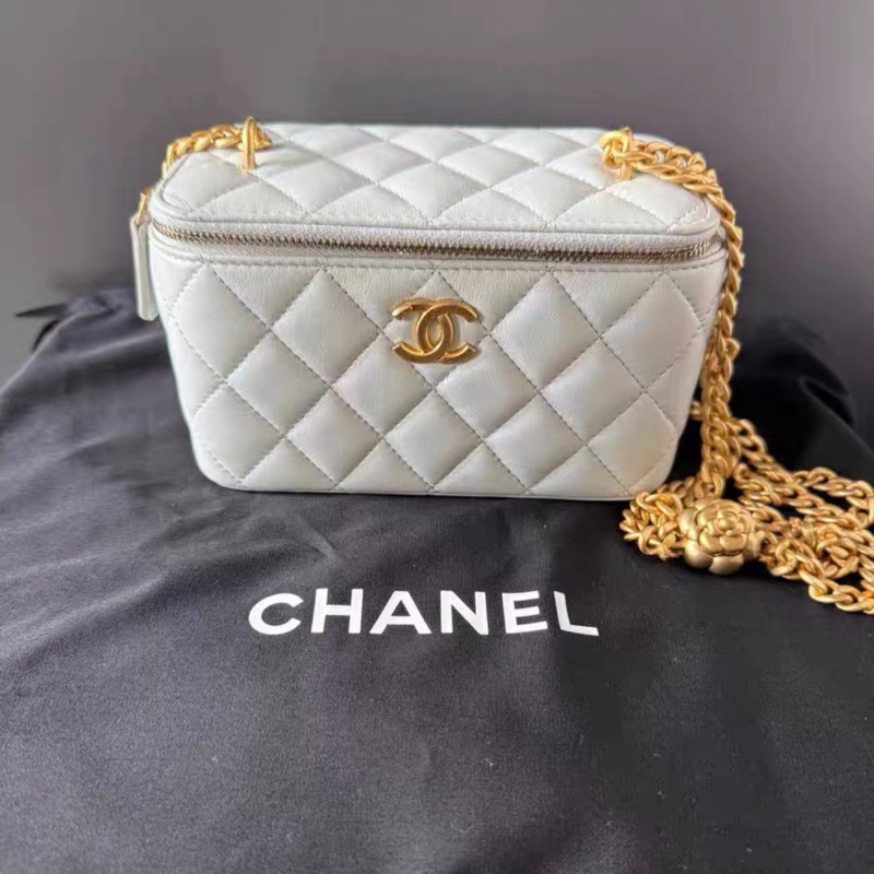 【96新 ✨ 全網最低價！】 Chanel 香奈兒23s晶片款 淡藍色 羊皮 山茶花 化妝包（下單前先詢問庫存❗️）-4