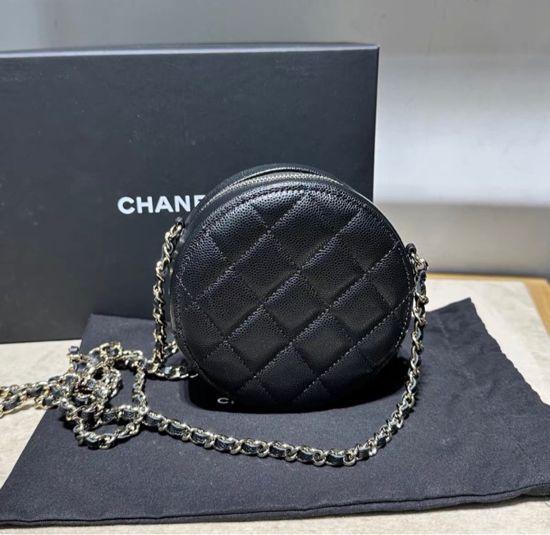 【99新 ✨ 全網最低價！】Chanel 水鑽CC荔枝皮 小圓餅包 斜挎包（下單前先詢問庫存❗️）-4