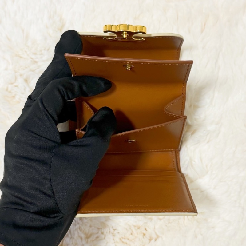 Celine 白老花凱旋門三折短夾-8