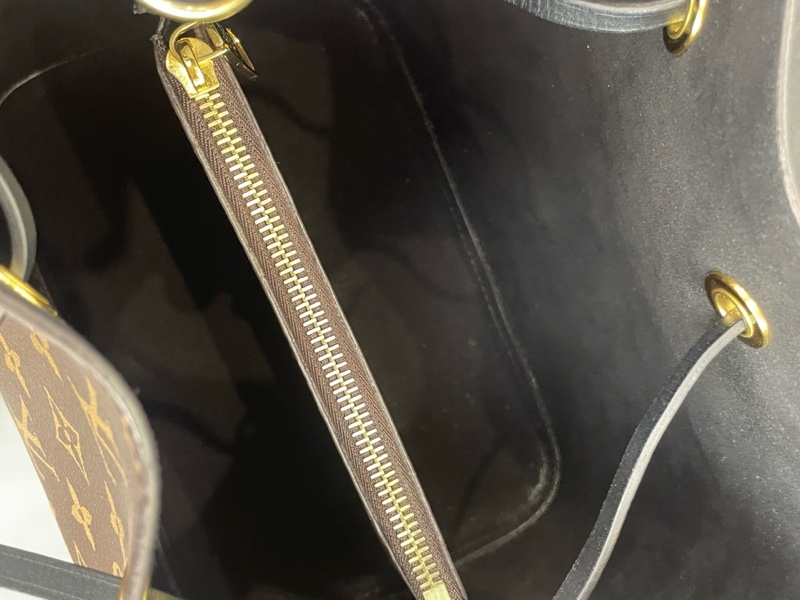 97新 LV老花NÉONOÉ系列黑色水桶包黑桶單肩包斜挎包20編碼 百搭實用-5