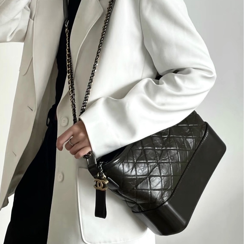 【96新 ✨ 全網最低價！】 Chanel香奈兒 墨綠色 流浪包 中號 男女可用（下單前先詢問庫存❗️）-2