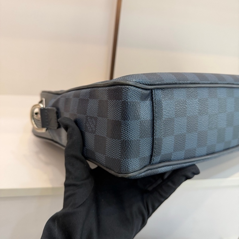 LV 路易威登 經典藍棋盤格公文包 手提單肩斜挎包 拉鍊內外都有隔層 年輕活力 百搭又耐用 容量超大-6