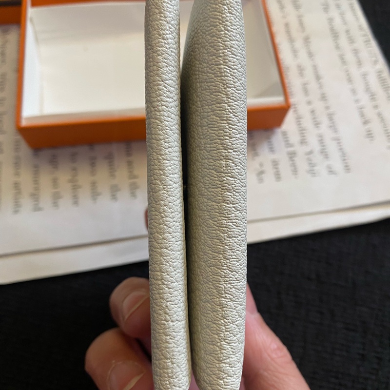 全新Hermes愛馬仕 蘑菇白銀扣 卡包 B刻 尺寸:10×7-3