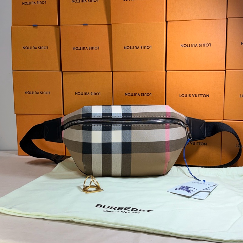 ‼️全台最甜 🎁全新盒裝 閒置未使用 Burberry 巴寶莉 新款格紋大腰包（原價30500）-2