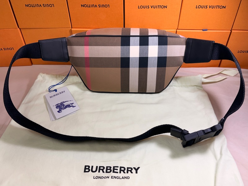 ‼️全台最甜 🎁全新盒裝 閒置未使用 Burberry 巴寶莉 新款格紋大腰包（原價30500）-3
