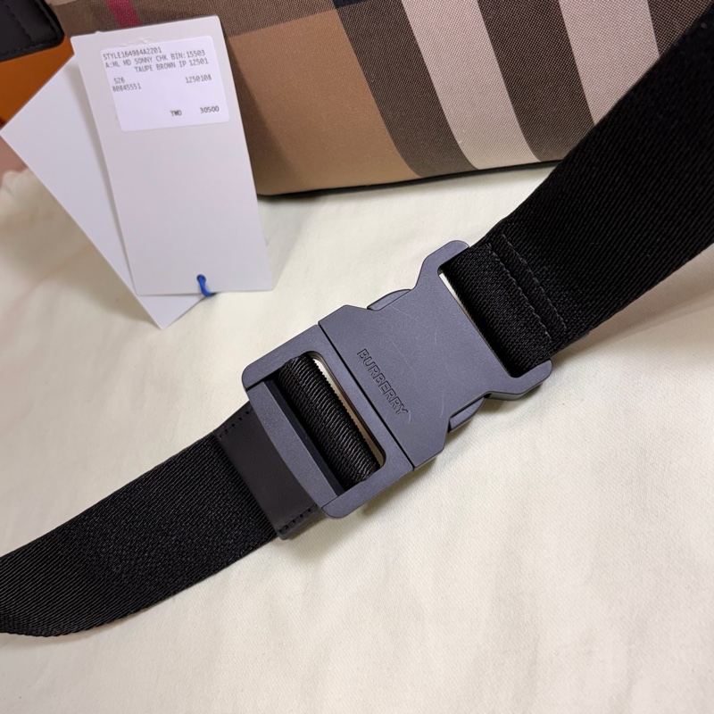 ‼️全台最甜 🎁全新盒裝 閒置未使用 Burberry 巴寶莉 新款格紋大腰包（原價30500）-9