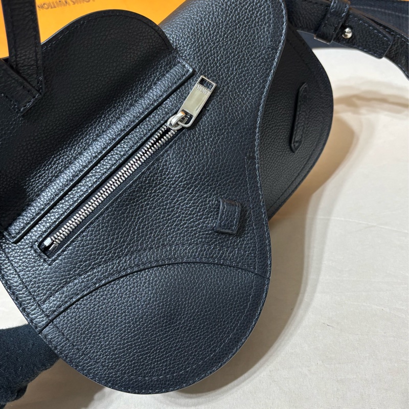 🔥超級好看 質感百搭 Dior 迪奧 saddle素面黑馬鞍 肩背/斜背包-6