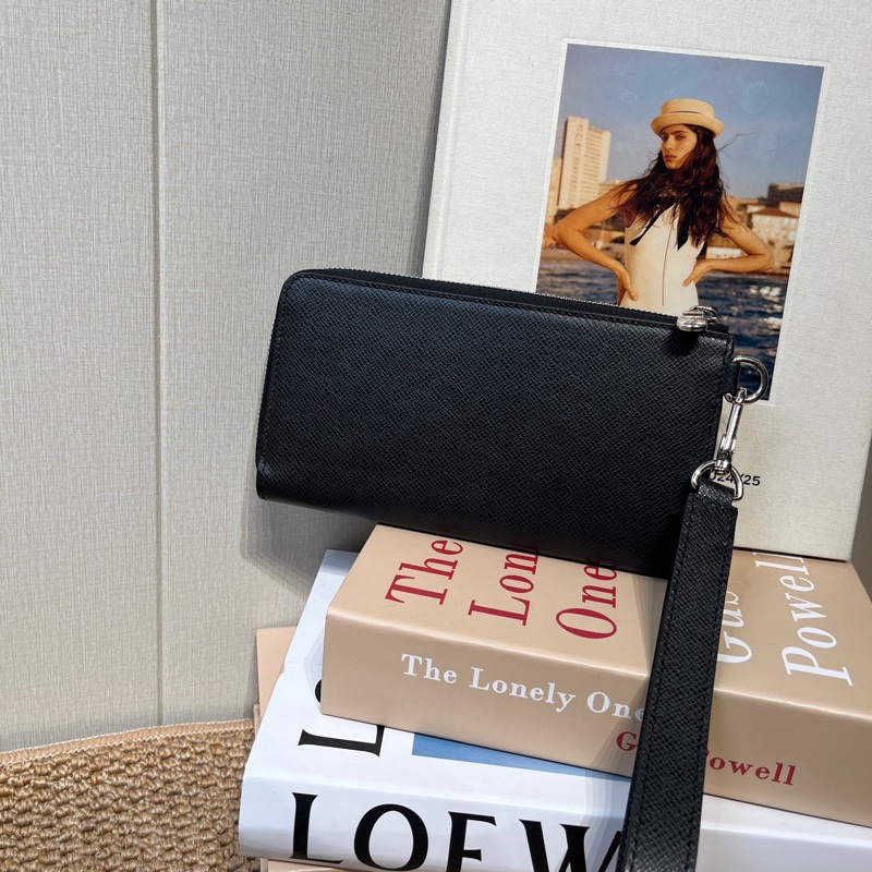 99新❤️LV 路易威登 Zippy 銀色LV金屬標識長款拉鍊 針葉林皮革 手提手拿錢包 黑色 編碼芯-1