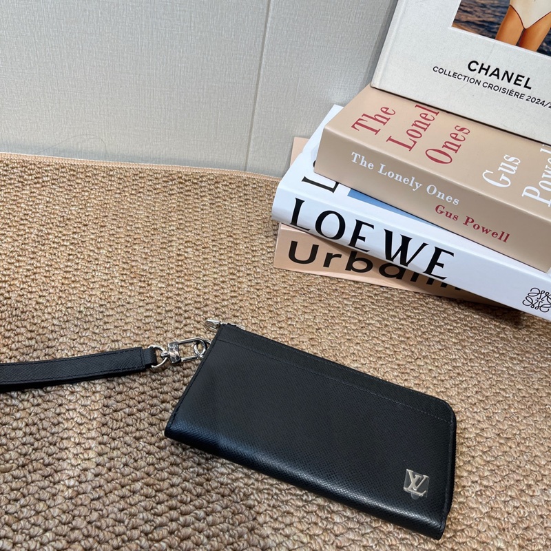 99新❤️LV 路易威登 Zippy 銀色LV金屬標識長款拉鍊 針葉林皮革 手提手拿錢包 黑色 編碼芯-4