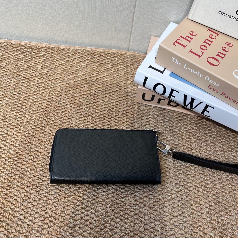 99新❤️LV 路易威登 Zippy 銀色LV金屬標識長款拉鍊 針葉林皮革 手提手拿錢包 黑色 編碼芯-6