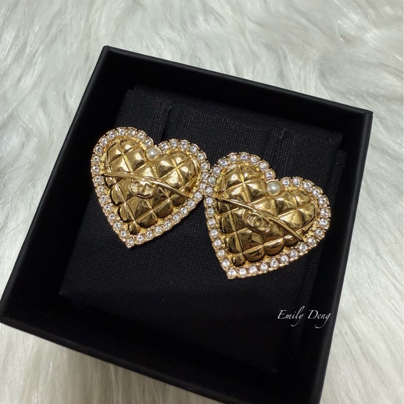 Chanel 手工坊愛心耳環-1