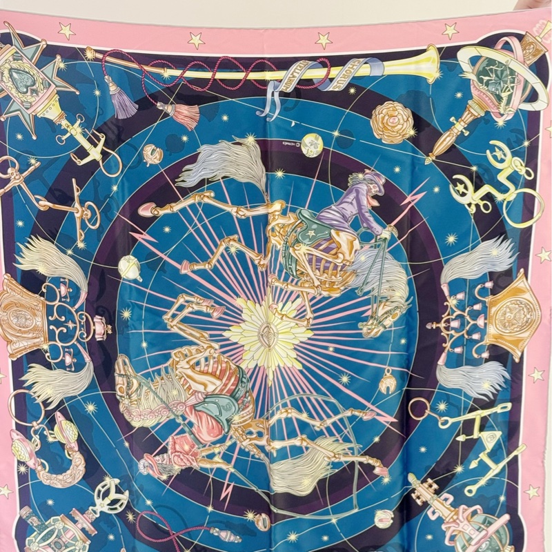 閒置新Hermes/愛馬仕絲巾星辰合唱曲 70*70絲巾方巾 100%桑蠶絲 附件帶盒帶吊牌-3