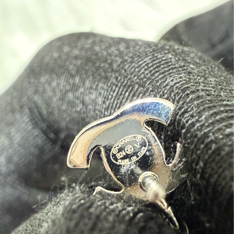 Chanel 最經典垂墜珍珠耳環-8