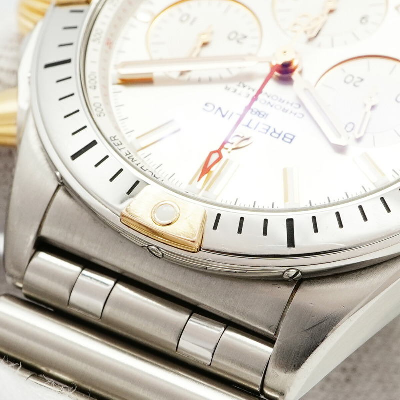 百年靈 Chronomat IB0134 銀色錶盤男錶-6