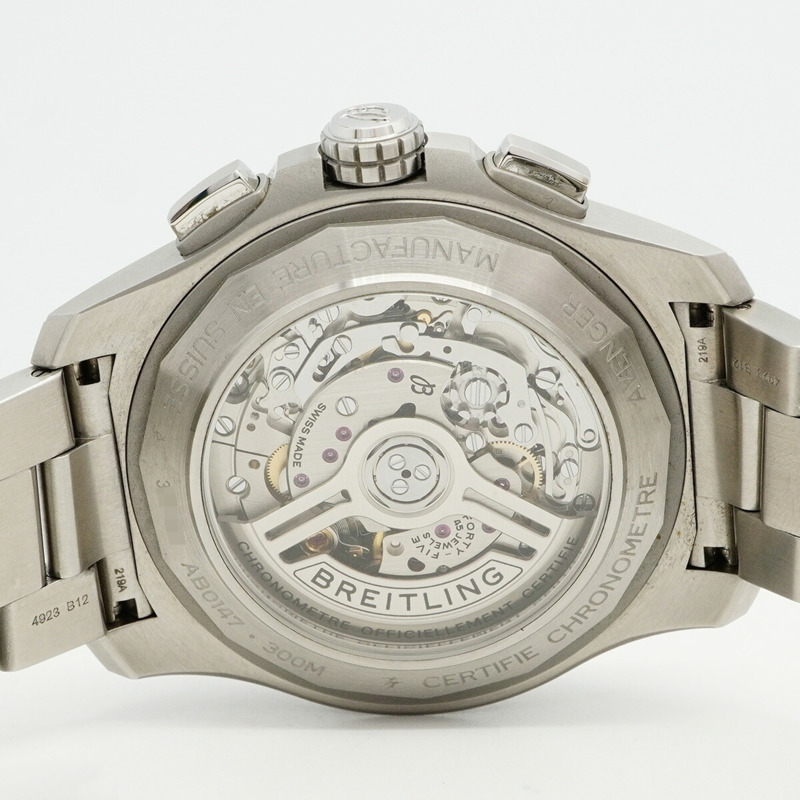 百年靈復仇者AB0147米色錶盤男士腕錶-4