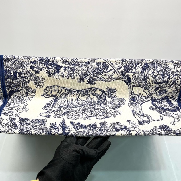 Dior 迪奧 BookTote 大號藍色動物園系列 托特包Tote-8