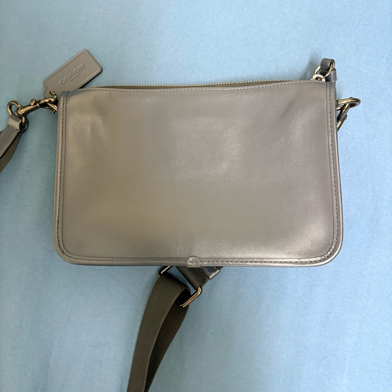 Coach男生斜背包-1