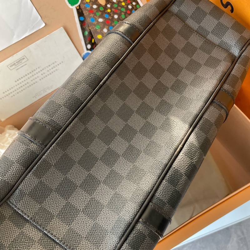 【99新】必買 💥誰買誰賺LV路易威登黑棋盘格tadao男士手提斜挎包-5